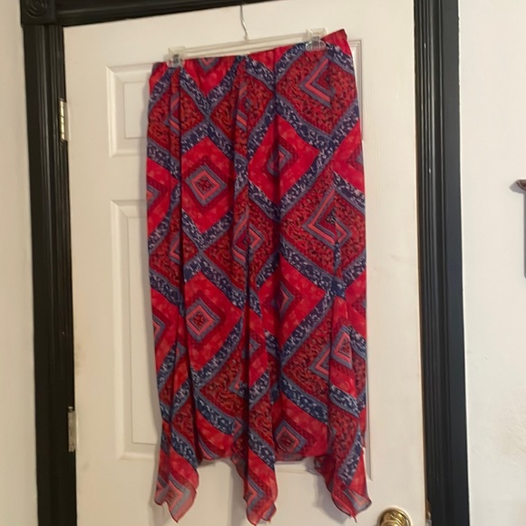 Red patchwork skirt - Picture 1 of 2